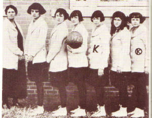 1923girlsbasketball.jpg